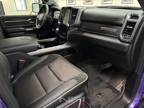 Used 2024 RAM 1500 Laramie AWD/4WD image 45