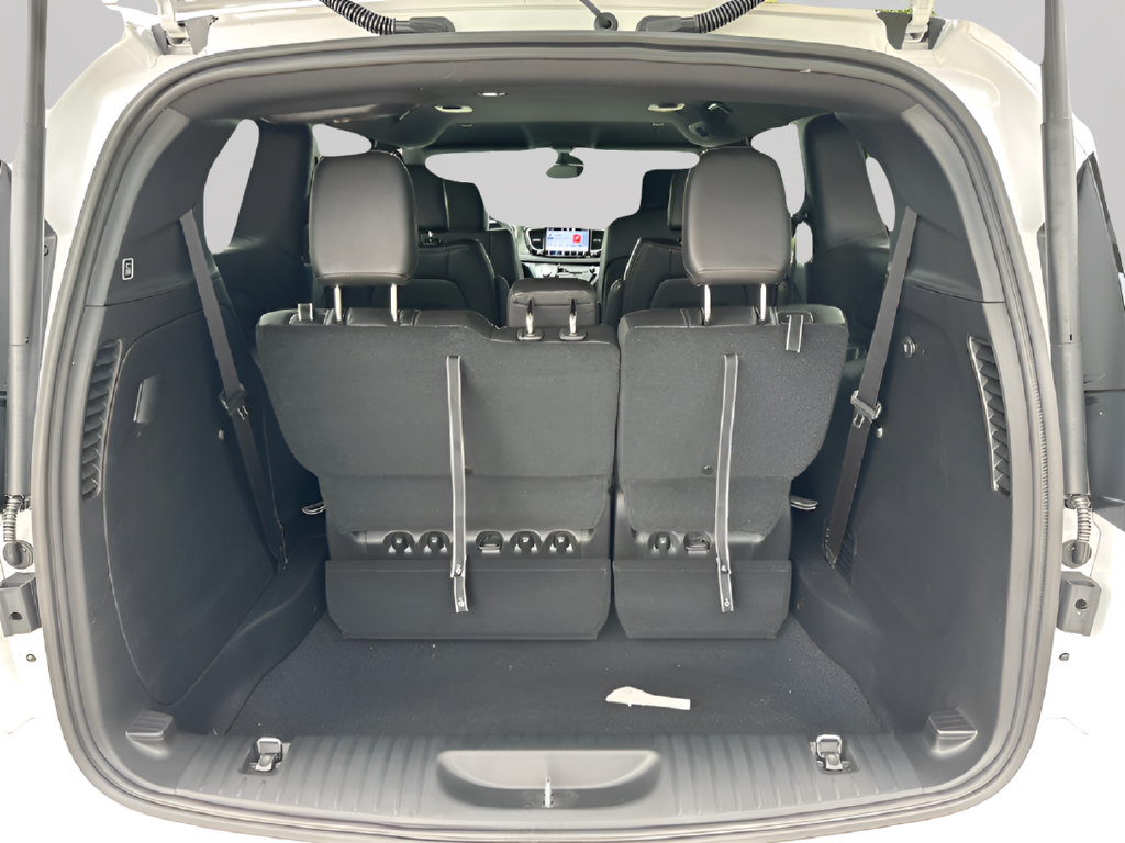 New 2027 Chrysler Pacifica Select FWD image 40