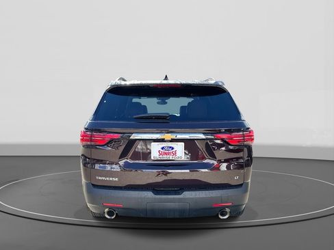 Used 2022 Chevrolet Traverse LT image 6
