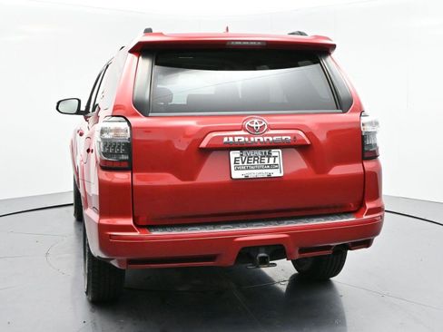Used 2022 Toyota 4Runner TRD Sport w/ Technology Package RWD image 6