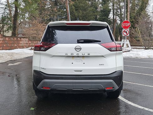 Certified 2023 Nissan Rogue S image 5