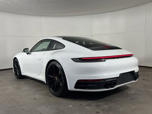 Certified 2022 Porsche 911 Carrera 4S image 3