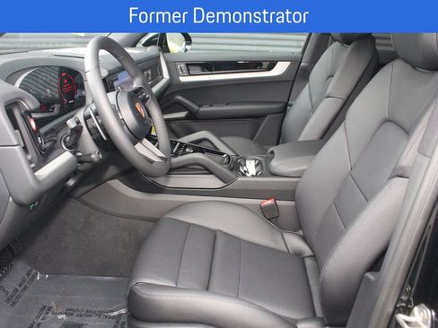 New 2026 Porsche Cayenne GTS AWD/4WD image 5