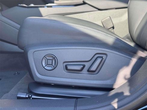 New 2025 Audi A6 e-tron Premium image 8
