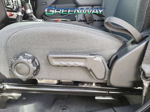 Used 2024 Jeep Wrangler Unlimited Sport AWD/4WD image 19
