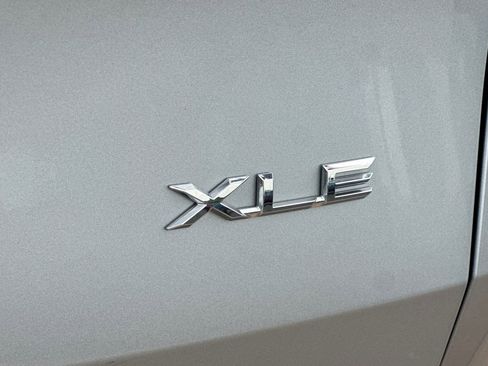 Used 2025 Toyota Grand Highlander FWD image 35