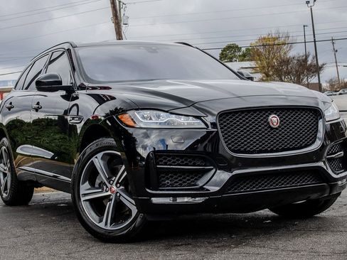 Used 2020 Jaguar F-PACE R-Sport image 3