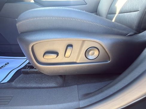 New 2026 Chevrolet Equinox LT w/ Convenience Package II image 34