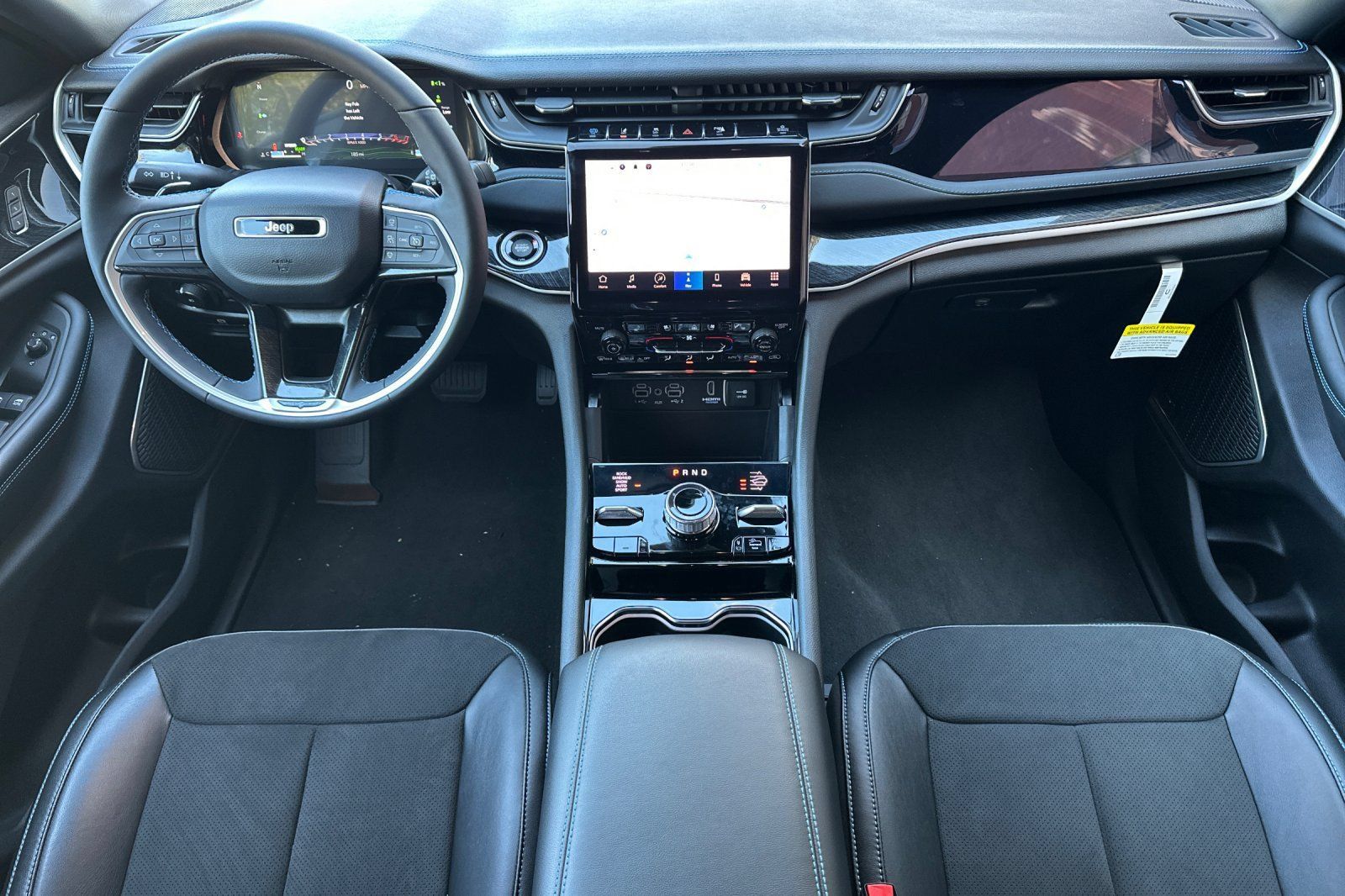 New 2023 Jeep Grand Cherokee Trailhawk AWD/4WD image 12