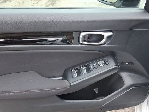 Certified 2025 Honda Civic Sport image 12