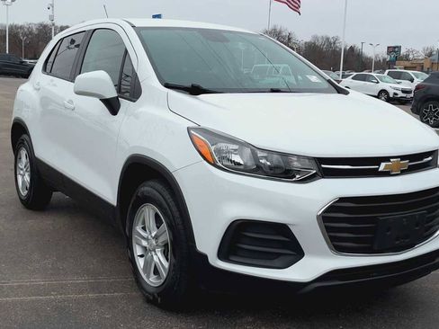 Certified 2020 Chevrolet Trax LS w/ Tint and Cruise Package image 8