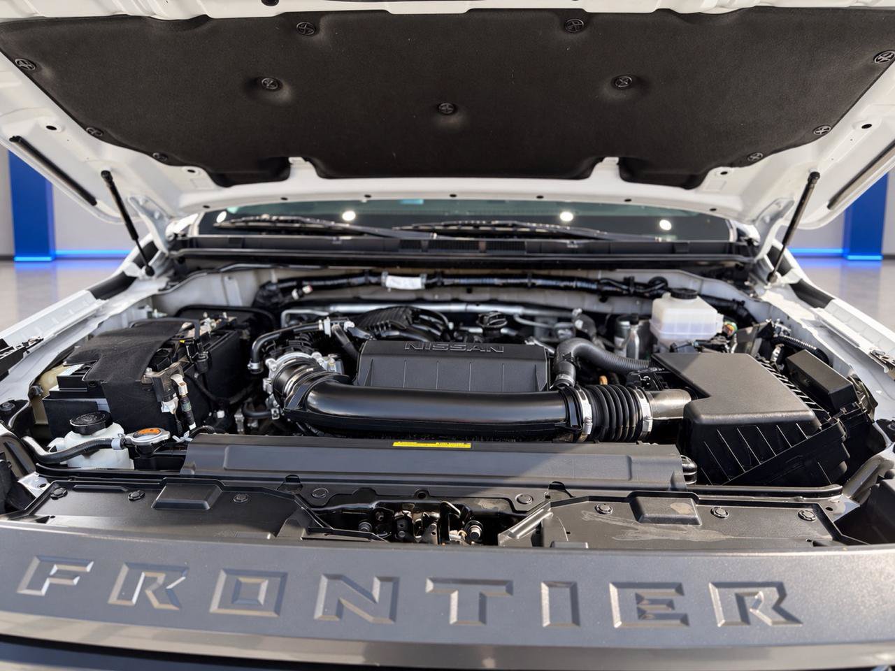 Used 2024 Nissan Frontier S w/ Technology Package AWD/4WD image 19