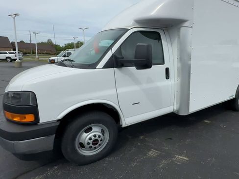 New 2025 GMC Savana 3500 w/ Power Convenience Package image 4