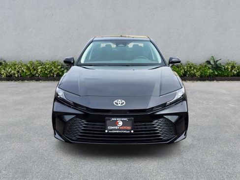 Used 2026 Toyota Camry LE image 3