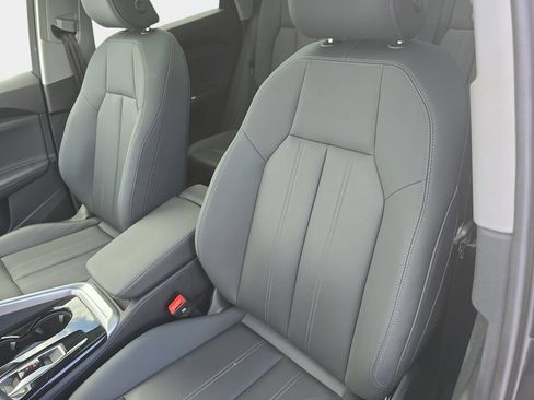 Certified 2025 Audi Q5 Premium w/ Convenience Package AWD/4WD image 20