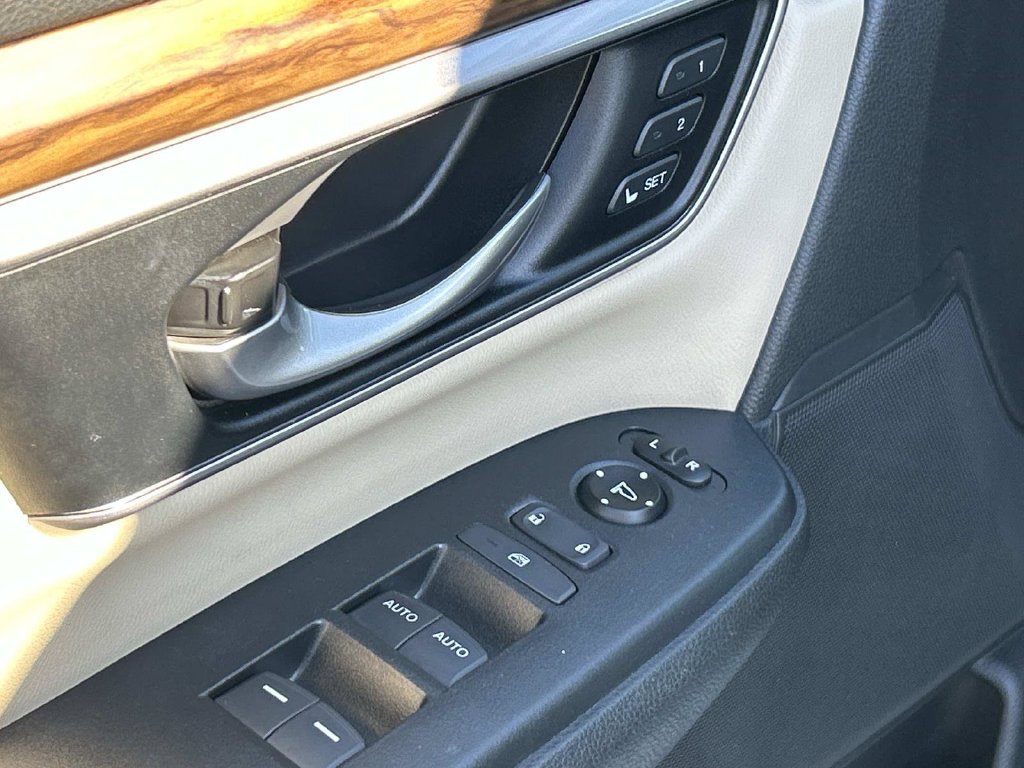 Used 2017 Honda CR-V EX-L image 22