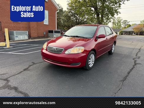 Used 2005 Toyota Corolla LE image 1