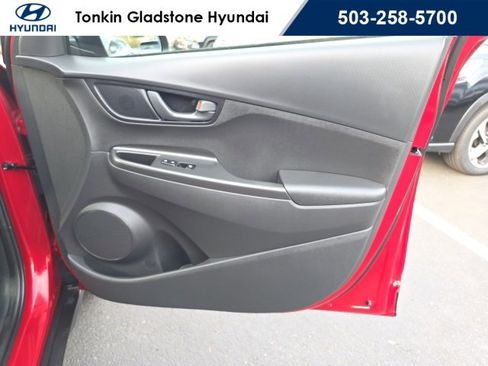Certified 2022 Hyundai Kona SEL w/ Cargo Package image 22