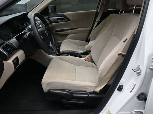 Used 2013 Honda Accord LX image 21