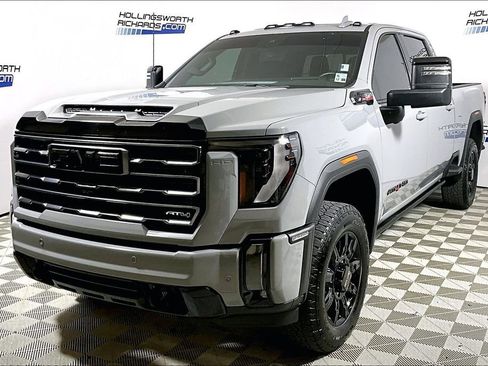 Used 2024 GMC Sierra 2500 AT4 w/ AT4 Premium Plus Package AWD/4WD image 1