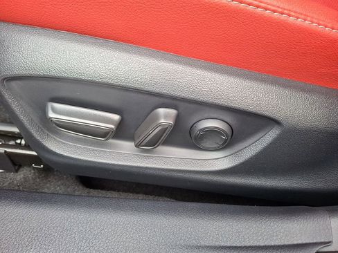 Used 2023 Toyota Camry XSE image 10