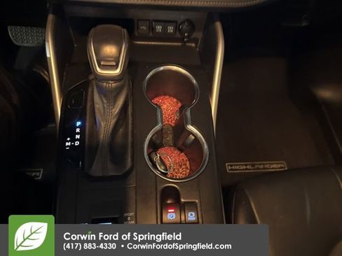 Used 2020 Toyota Highlander XLE image 12