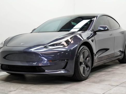 Used 2022 Tesla Model 3 Long Range AWD/4WD image 7