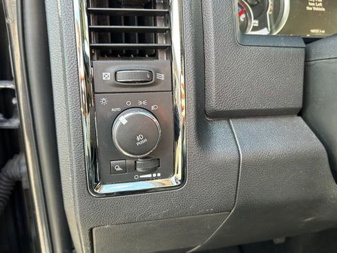 Used 2018 RAM 2500 Laramie w/ Sport Appearance Group image 19