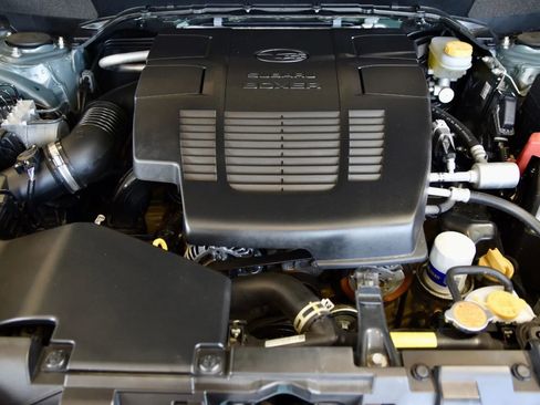 Used 2020 Subaru Forester Limited image 31