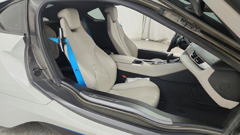 Used 2015 BMW i8 AWD/4WD image 84