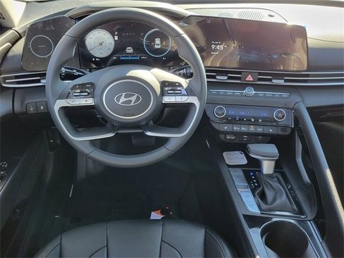 New 2026 Hyundai Elantra Limited image 4