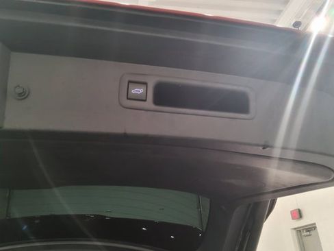 Used 2022 Toyota Highlander XLE image 15