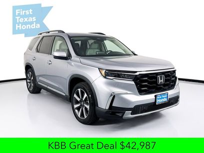 Certified 2025 Honda Pilot Touring