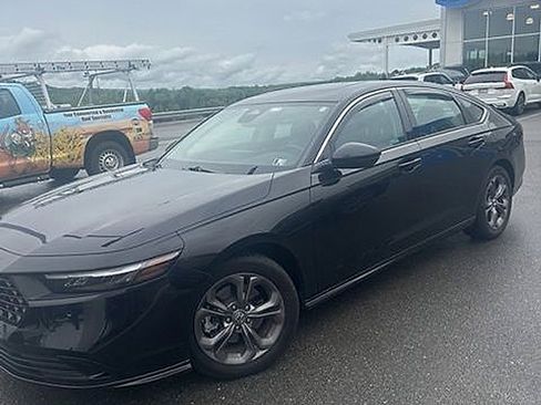 Used 2024 Honda Accord EX-L image 6
