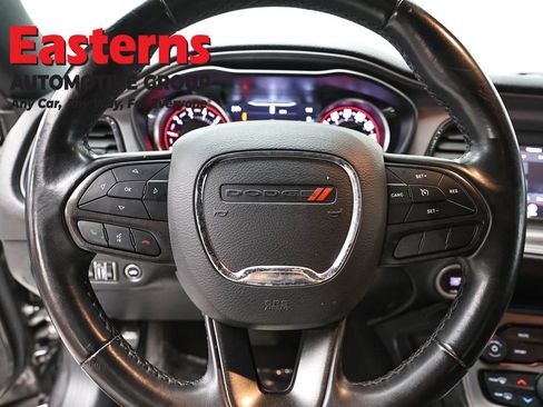 Used 2023 Dodge Challenger SXT image 10