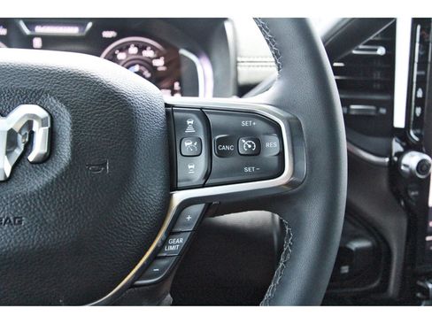 Used 2026 RAM 2500 Laramie AWD/4WD image 25