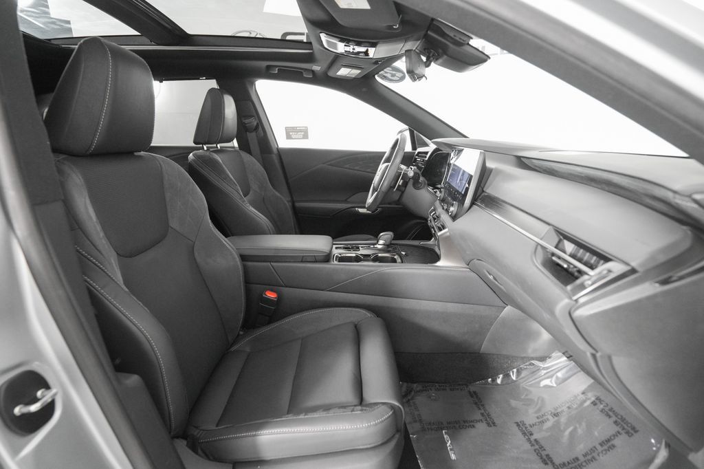 Certified 2023 Lexus RX 350 w/ Cold Area Package AWD/4WD image 19
