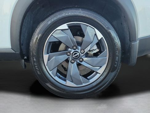 New 2025 Nissan Rogue SV image 7