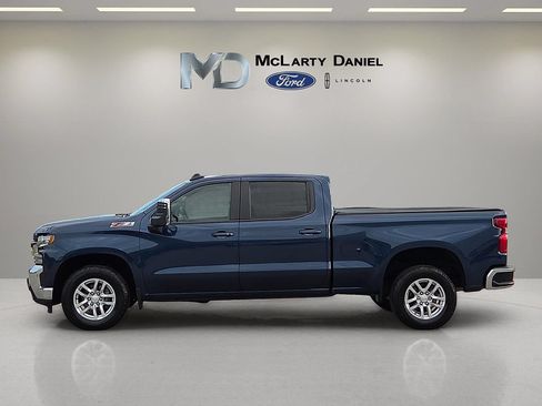 Used 2021 Chevrolet Silverado 1500 LT w/ Z71 Off-Road Package AWD/4WD image 3