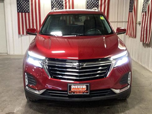Used 2022 Chevrolet Equinox Premier image 2
