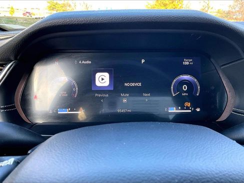 Certified 2022 Jeep Grand Cherokee L Laredo image 9