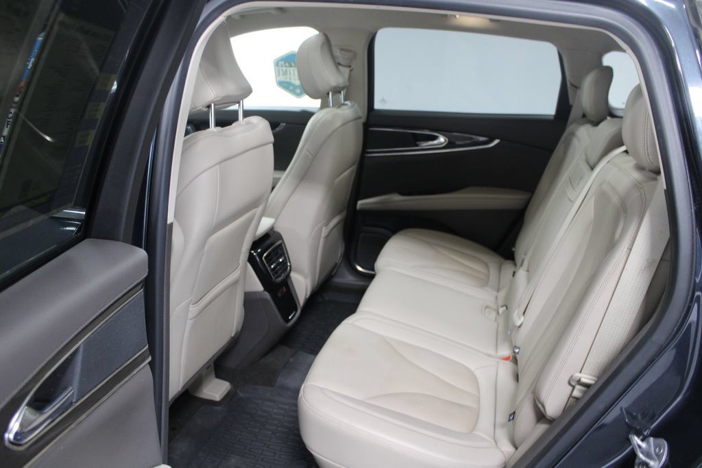 Used 2023 Lincoln Nautilus Reserve AWD/4WD image 26