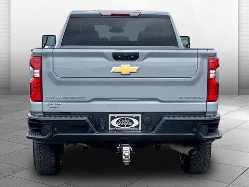 Used 2025 Chevrolet Silverado 2500 Custom w/ Custom Value Package image 3