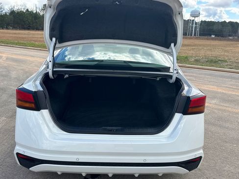 Used 2025 Nissan Altima 2.5 SV image 18
