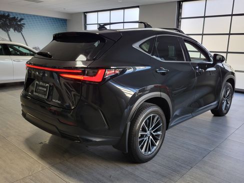 Certified 2025 Lexus NX 250 FWD image 6