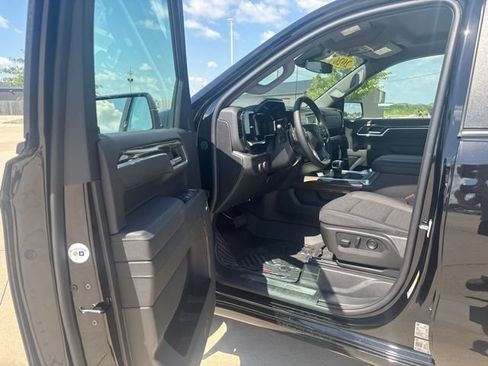 New 2026 Chevrolet Silverado 1500 RST AWD/4WD image 17