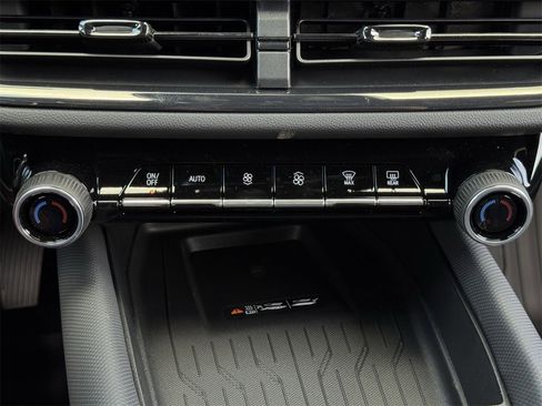 New 2026 Chevrolet Equinox EV RS image 14