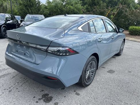 New 2026 Nissan Sentra SV w/ SV Convenience Package FWD image 7