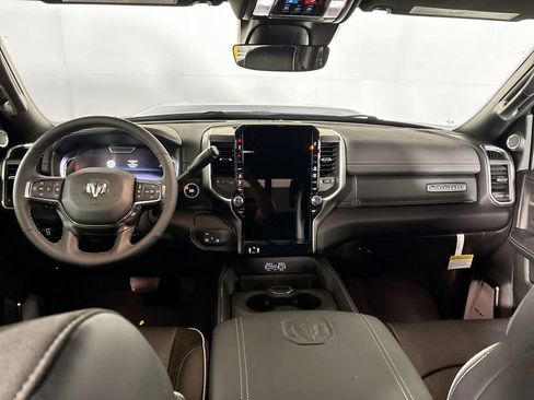 New 2026 RAM 2500 Laramie AWD/4WD image 12