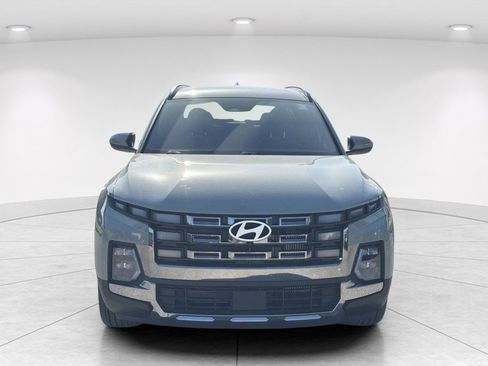 Used 2025 Hyundai Santa Cruz Limited AWD/4WD image 2
